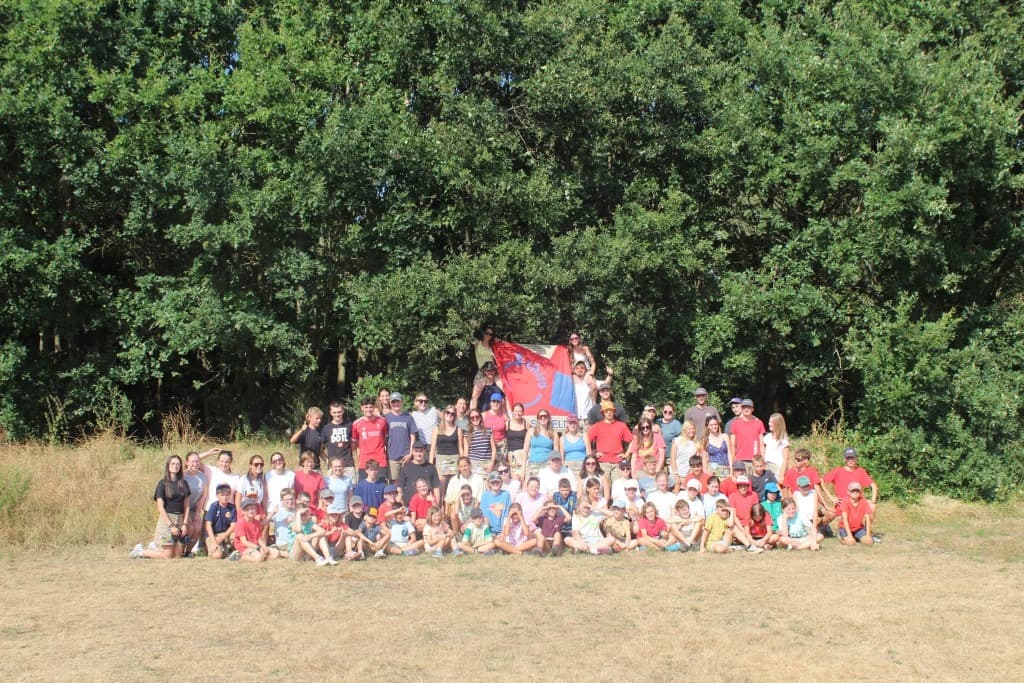 Chiro Overschelde groepsfoto op kamp